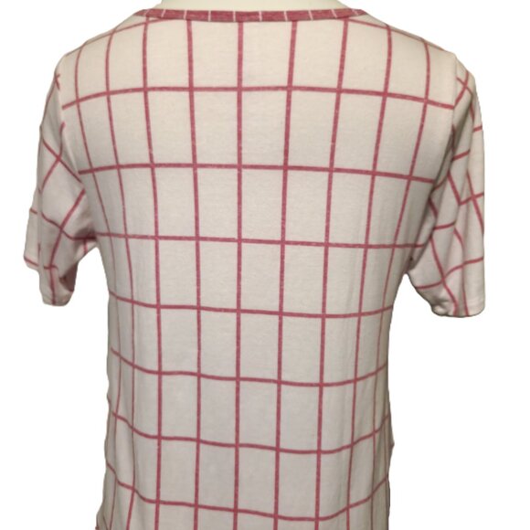 ❤️ 4/$20 New LuLaRoe Perfect T top Women's Small Side slits Pink white squares - Picture 11 of 16